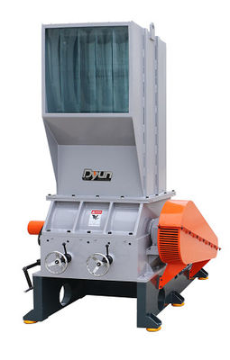110kw آلات إعادة تدوير النفايات البلاستيكية محطم