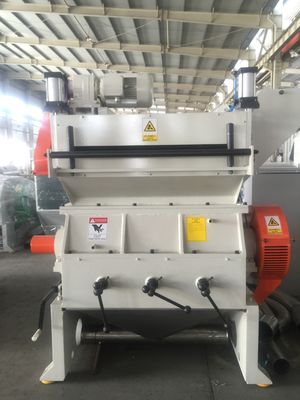 600mm Dia Shaft 600kg / H آلة إعادة تدوير الخردة البلاستيكية