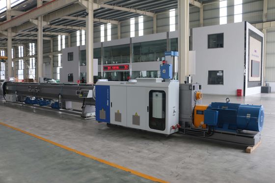 آلة بثق أنابيب HDPE ذات القطر الكبير 800 مم