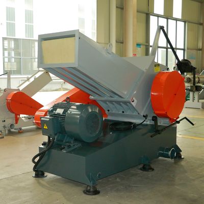 35kw 600KG / H PVC WPC باب نافذة الإطار النفايات البلاستيكية كسارة