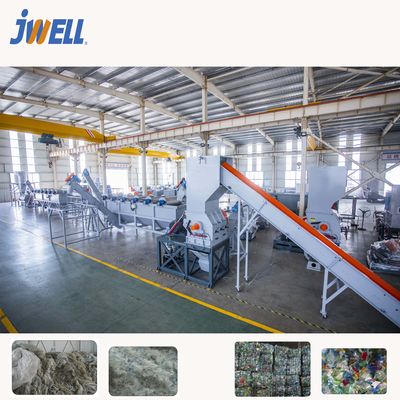 آلات إعادة تدوير النفايات البلاستيكية CE 1000kg / H PET زجاجات سحق غسالة