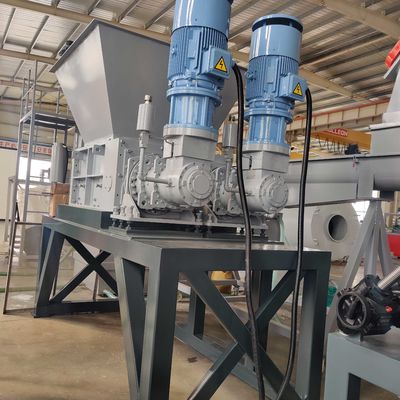 HDPE Blue Drum Foam Container أربعة محاور إعادة تدوير البلاستيك التقطيع