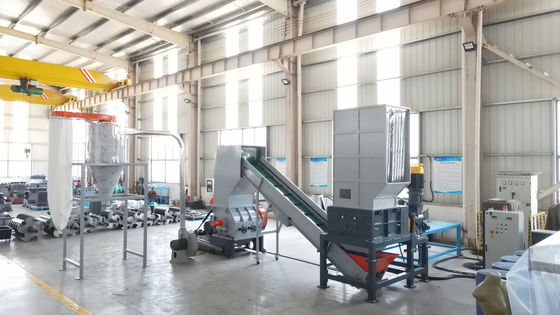HDPE Blue Drum Foam Container أربعة محاور إعادة تدوير البلاستيك التقطيع
